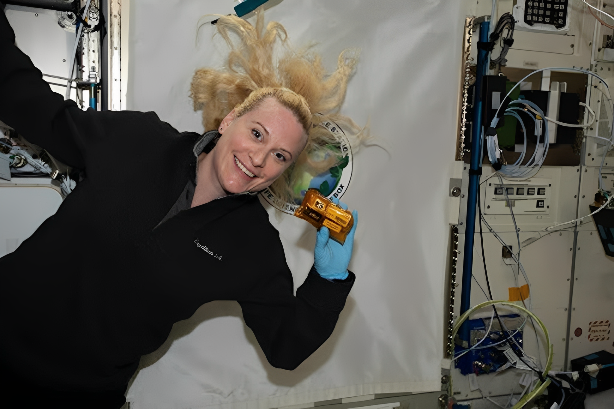 a109b295-bab3-4c50-b4dc-ad384d4d870a