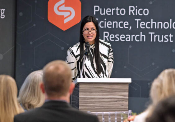 Dra.-Maribella-Domenech-copy-820x394