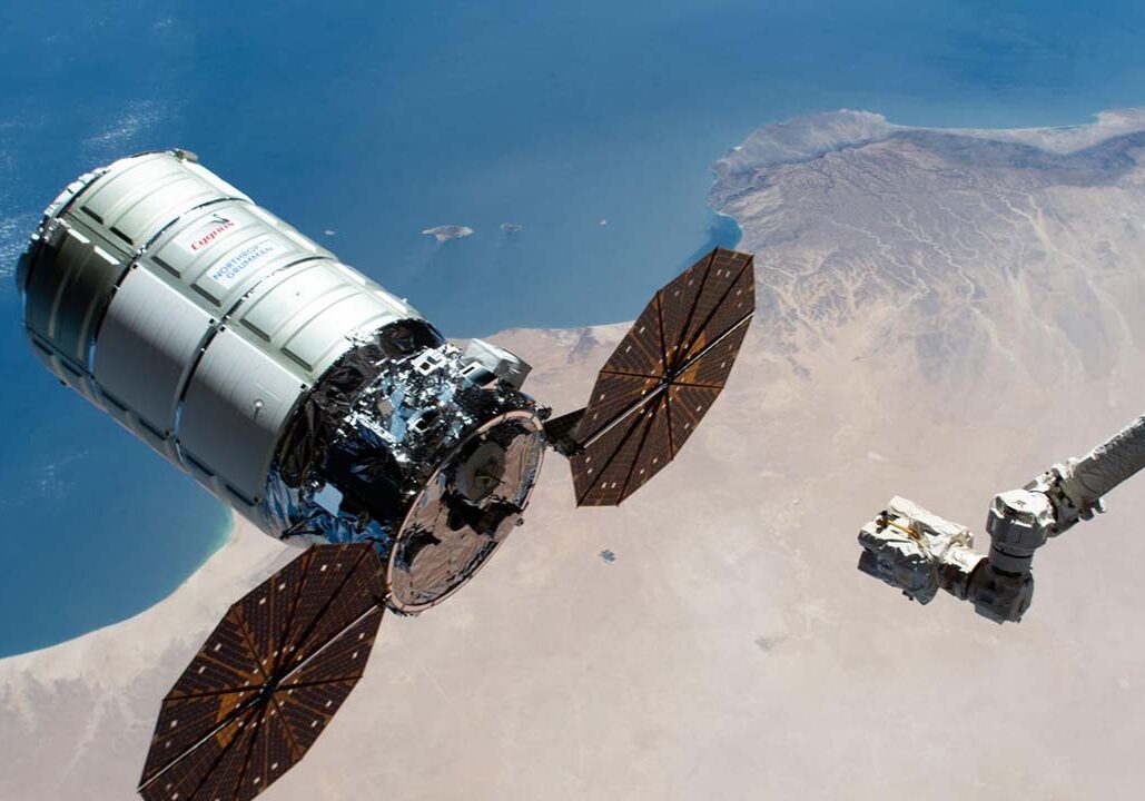 ng17-cygnus-approaches-iss